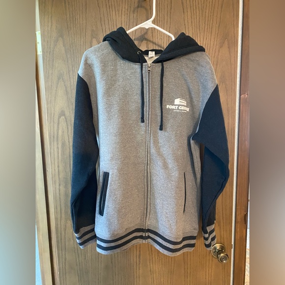 Independent Other - Fort George Brewing Astoria Oregon 3-Way Zip Hoodie Men’s Large NWOT